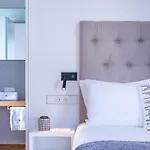 Shapes Luxury 4*
