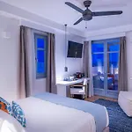 Shapes Luxury Hotel