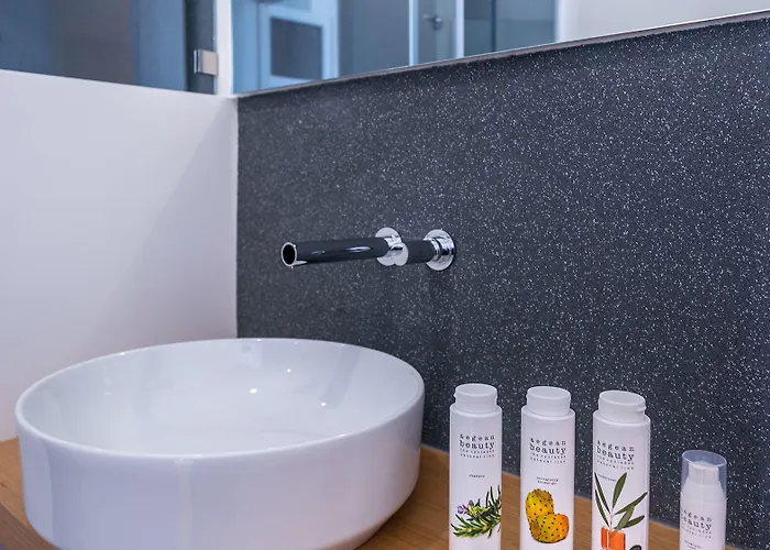 Отель Shapes Luxury