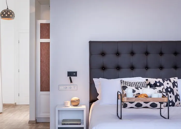 Shapes Luxury Отель 4*