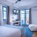 Shapes Luxury 4*
