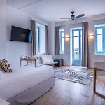 Shapes Luxury Отель 4*