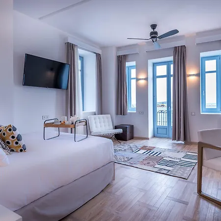 Shapes Luxury Отель 4*