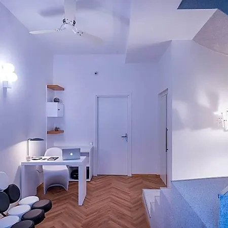Shapes Luxury Ermoupoli