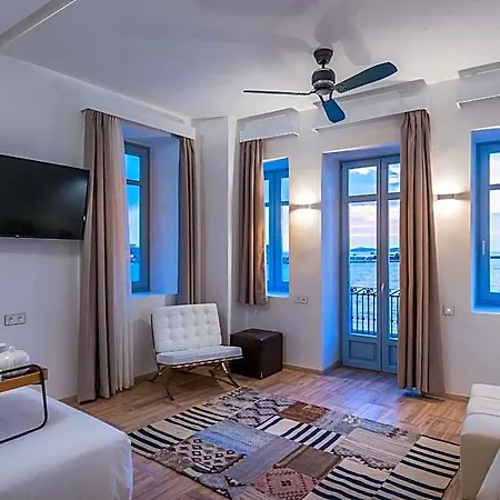 Shapes Luxury 4*