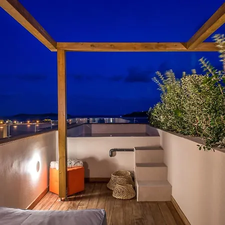 Hotell Shapes Luxury 4*