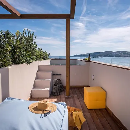 Shapes Luxury 4* Ermoupoli