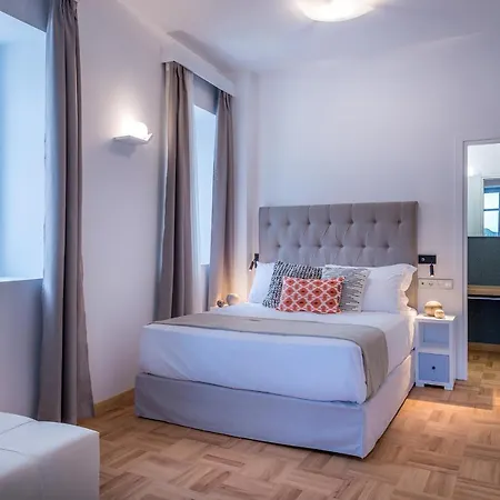 Shapes Luxury 4* Ermoupoli