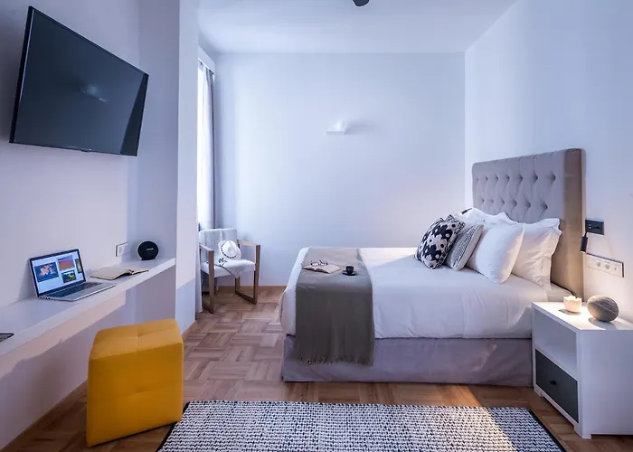 Shapes Luxury Otel Ermoupoli