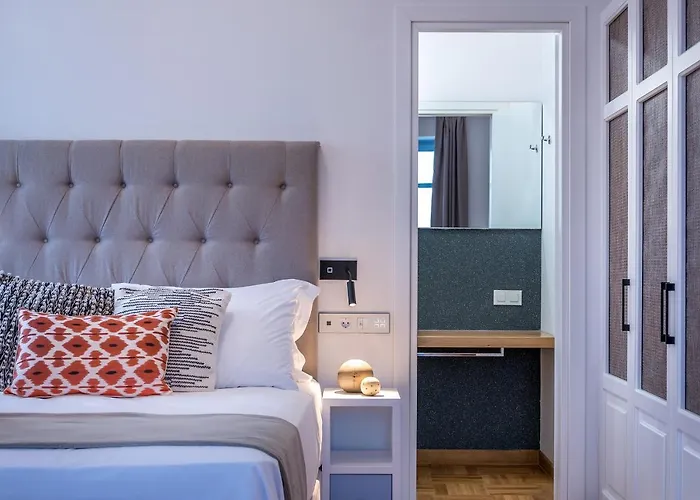 Shapes Luxury 4* Ermoupoli