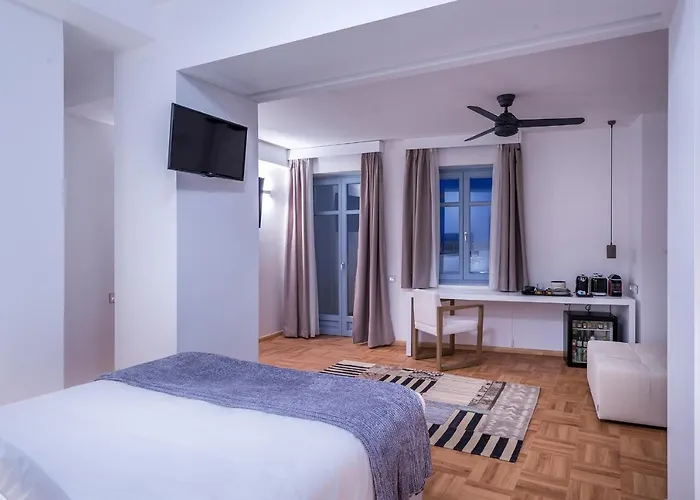 Otel Shapes Luxury Ermoupoli