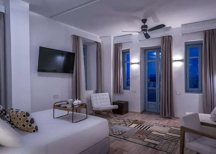 Shapes Luxury 4* Ermoupoli