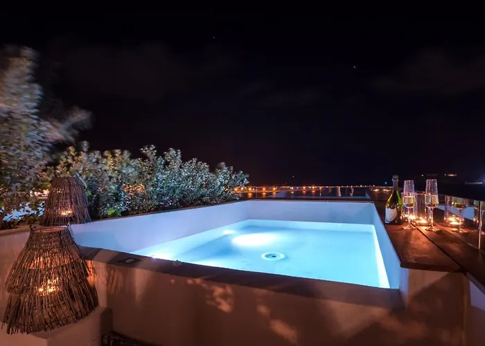 Shapes Luxury Otel Ermoupoli