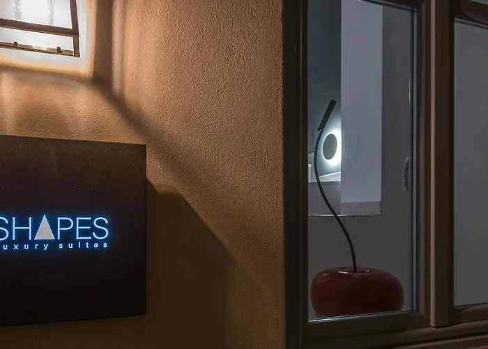 ホテル Shapes Luxury エルムポリ